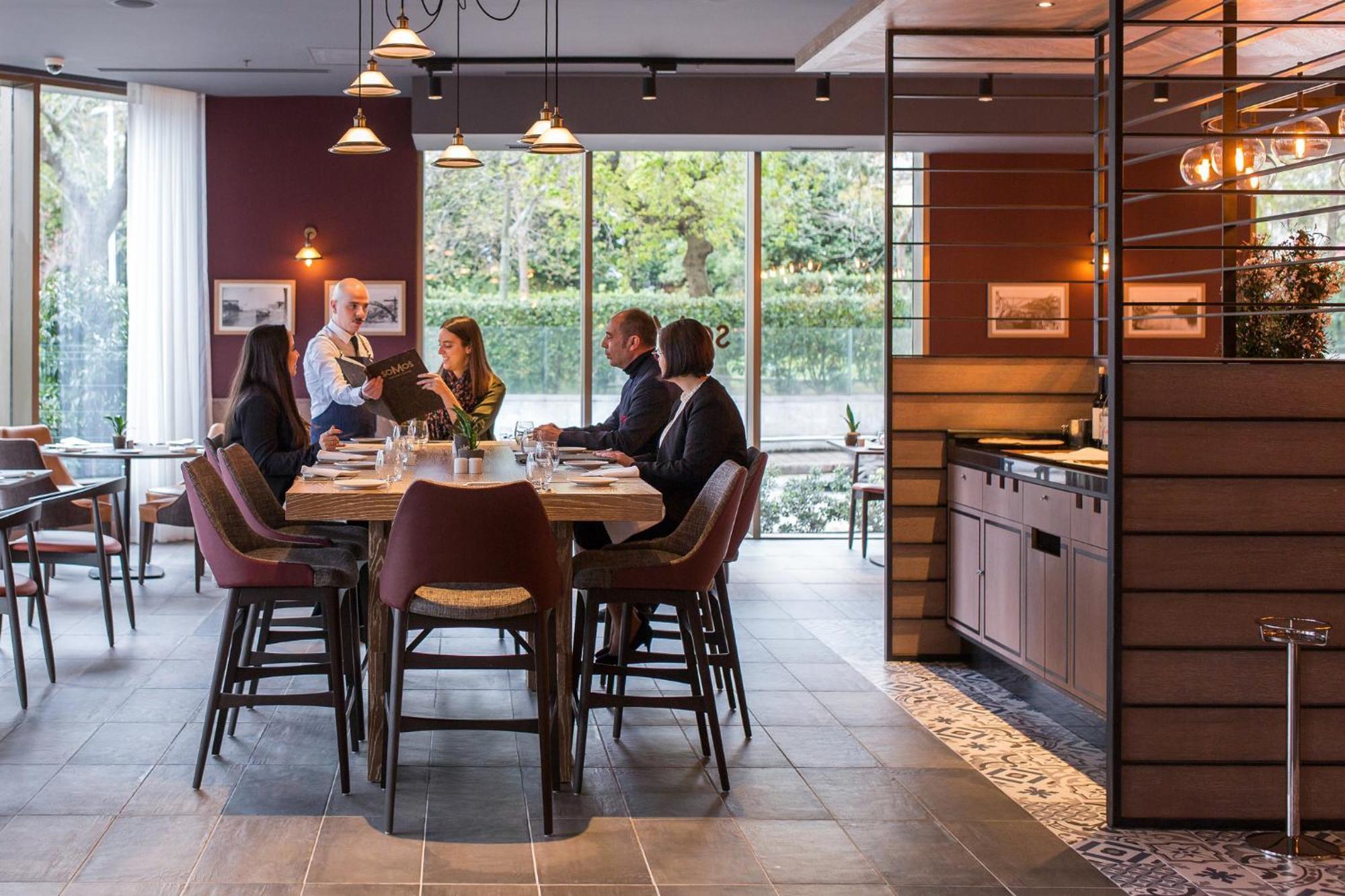 Crowne Plaza By Ihg Hotel Oporto